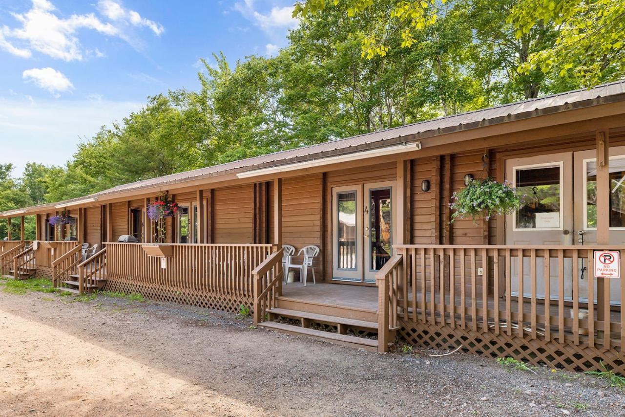 Ingonish Chalets Экстерьер фото