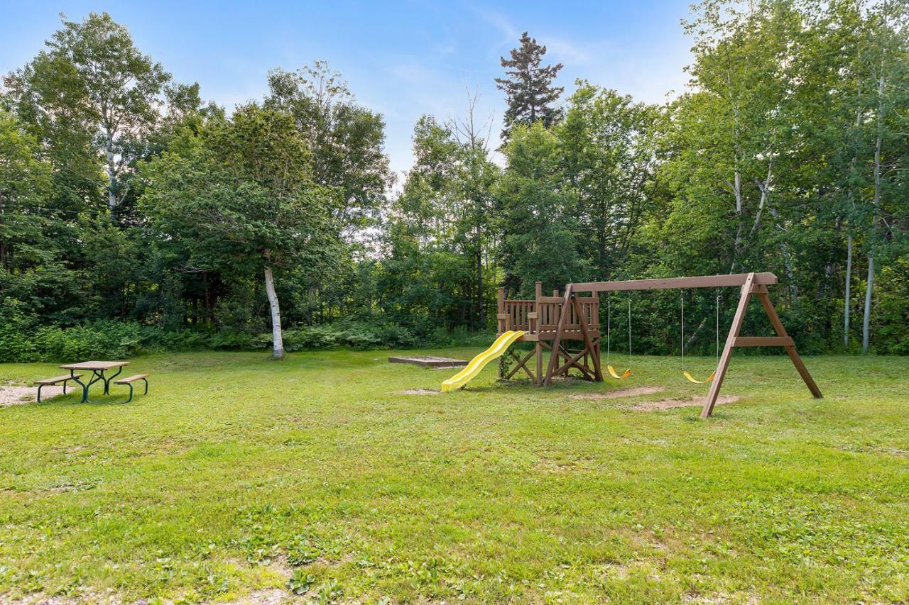 Ingonish Chalets Экстерьер фото