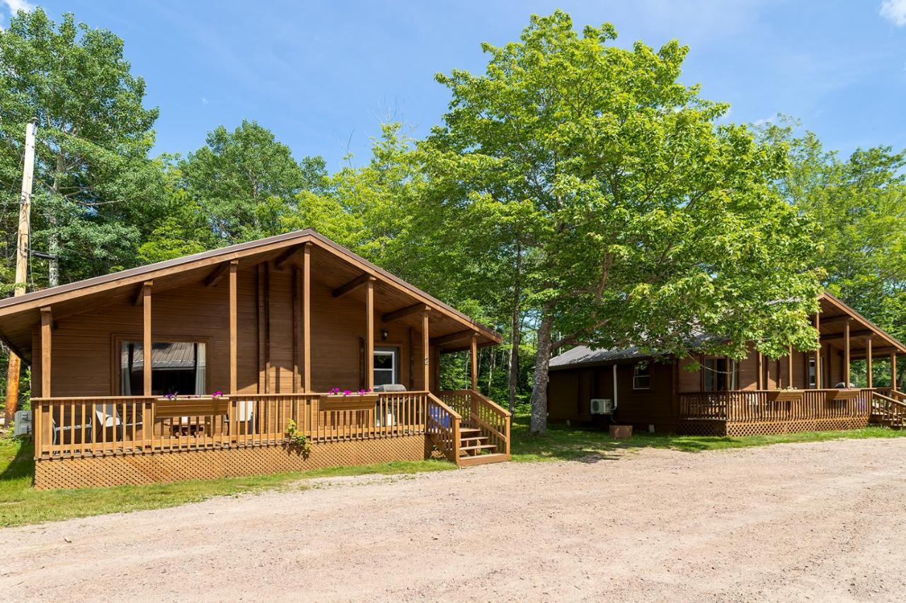 Ingonish Chalets Экстерьер фото