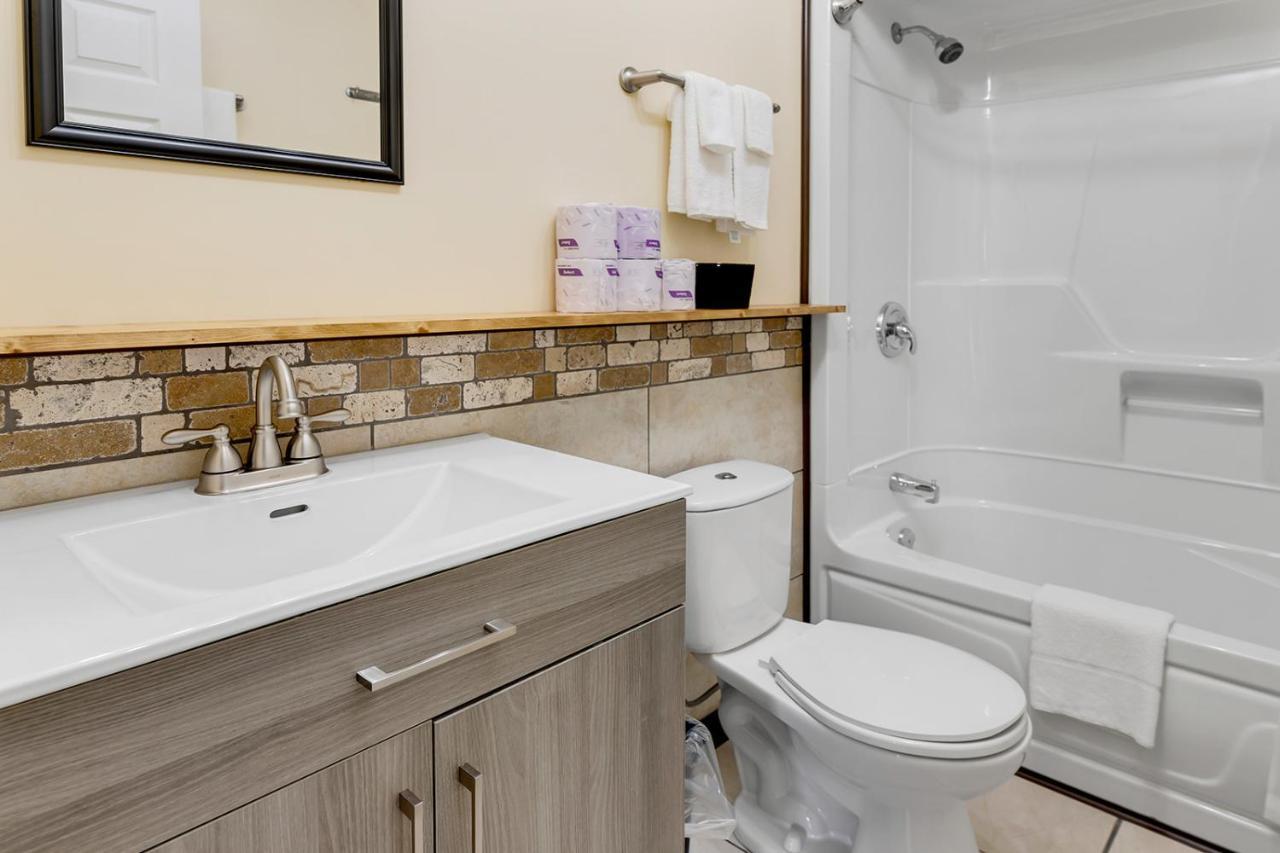 Ingonish Chalets Экстерьер фото