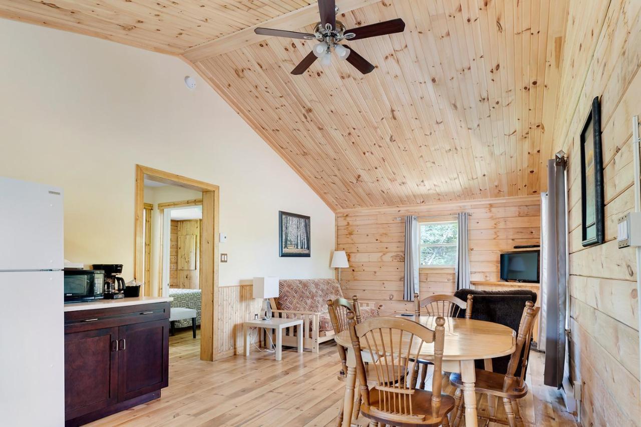Ingonish Chalets Экстерьер фото